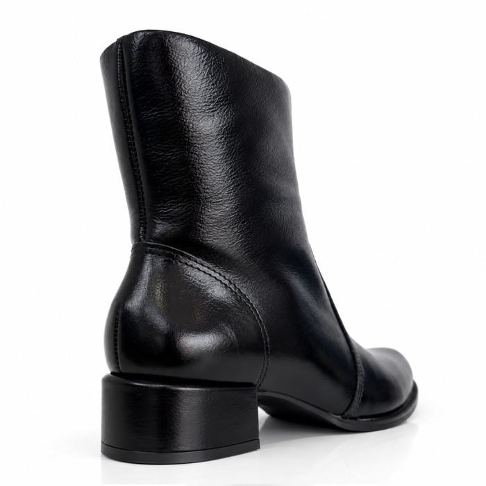 TCHOCCO CUERO PRETO 1503-132-119