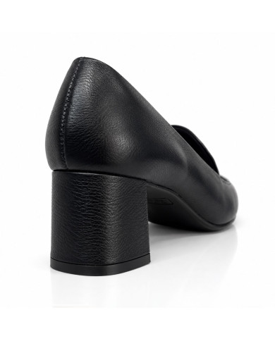 TCHOCCO CUERO PRETO 24903-132-119