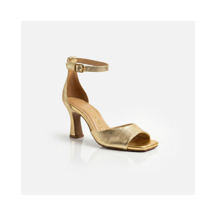 Calzado de mujer marca TCHOCCO CUERO OURO