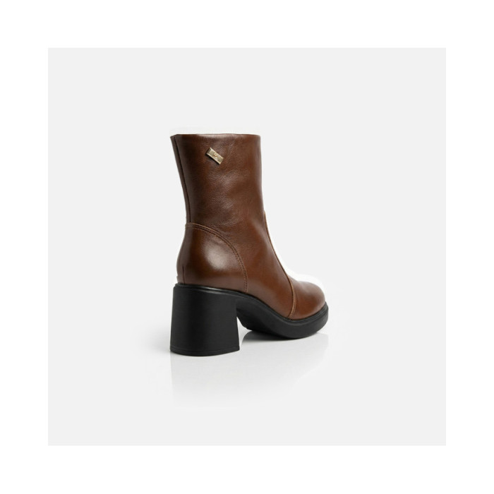 Calzado de mujer marca TCHOCCO CUERO CAFE