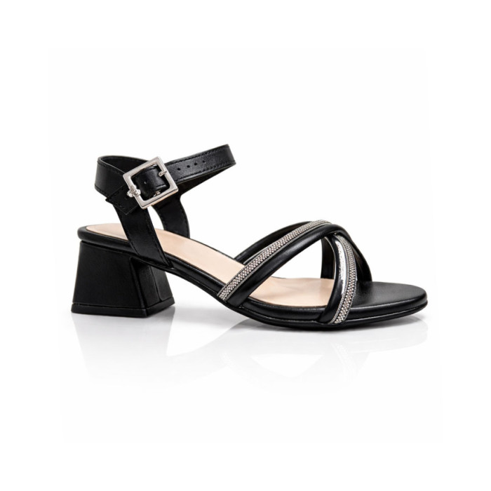 Calzado de niña marca MOLEKINHA NAPA NEGRO