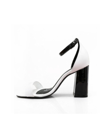 Calzado de mujer marca MADRE FLOE VERNIZ BRANCO