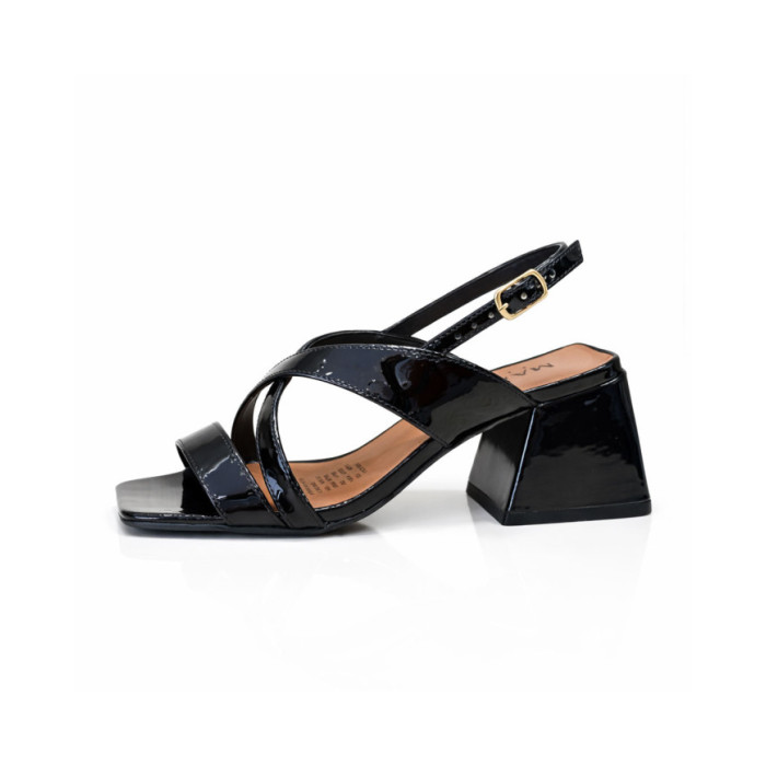 Calzado de mujer marca MADRE FLOE VERNIZ PRETO