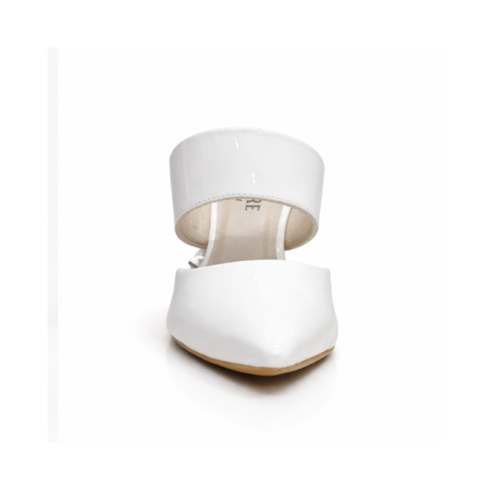 Calzado de mujer marca MADRE FLOE VERNIZ BAUNILHA