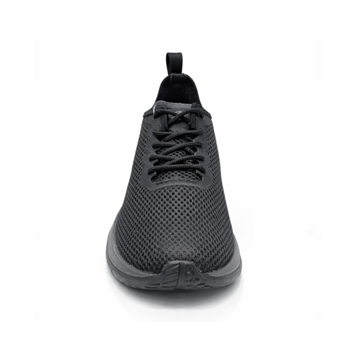 Calzado marca ADRUN PRETO