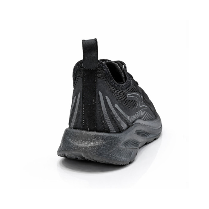 Calzado marca ADRUN PRETO